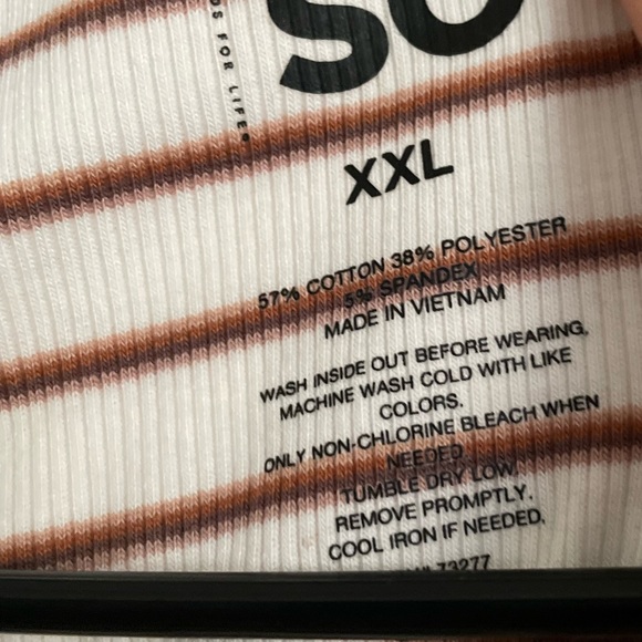 SO® Women’s Ribbed High-Neck Tank NWT - Picture 2 of 2